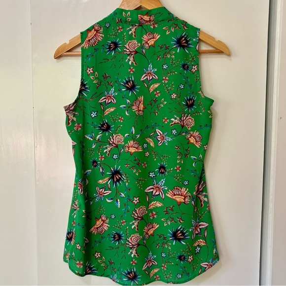 Rose & Olive| Vibrant Green Floral V-Neck Sleeveless Lightweight Blouse Sz XS - Picture 4 of 4
